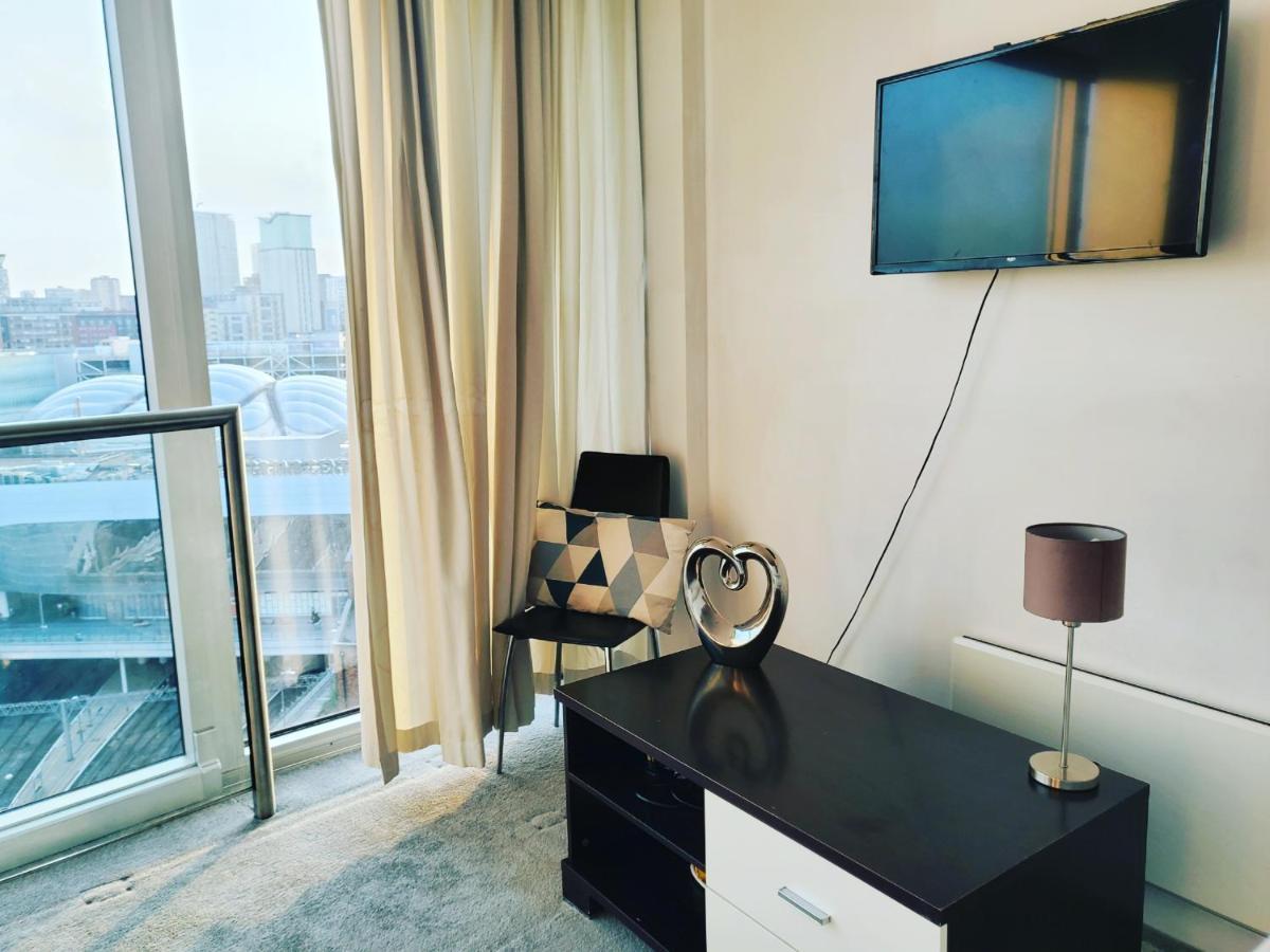 Cityscape Apartment In Birmingham With Self Checkin Экстерьер фото