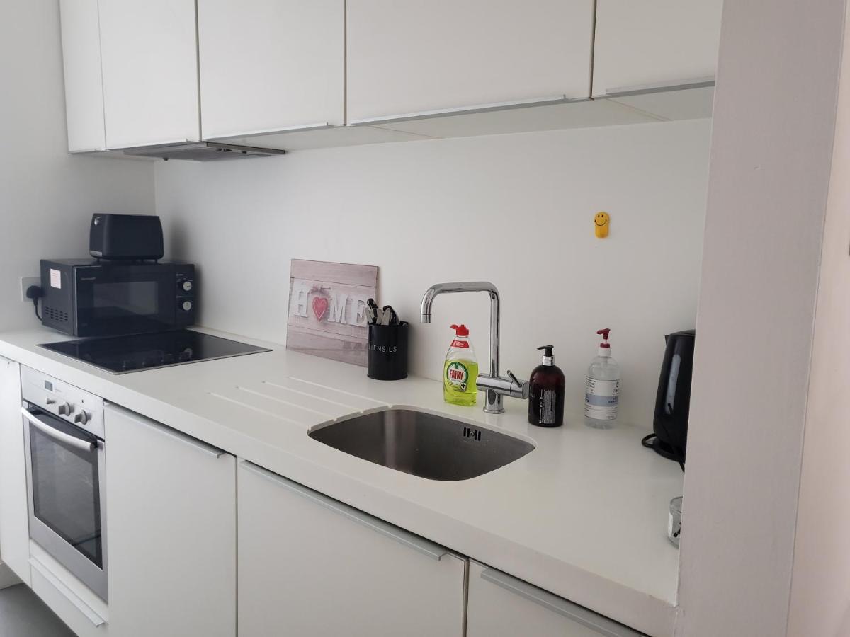 Cityscape Apartment In Birmingham With Self Checkin Экстерьер фото